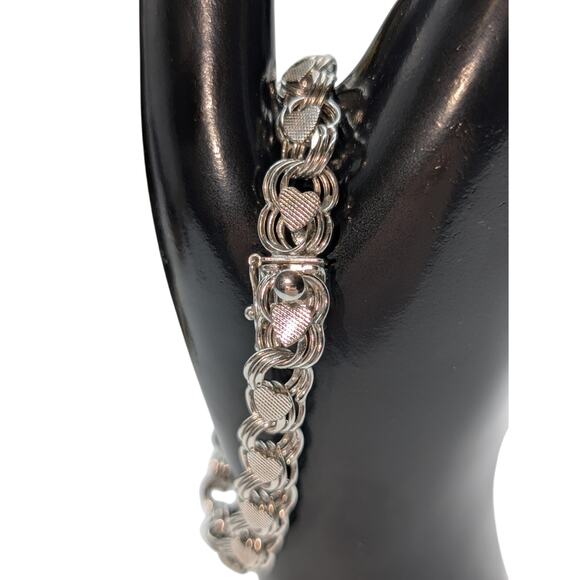 Vintage Mid Century Sterling Silver Double Link Textured Heart Charm Bracelet - Picture 2 of 8